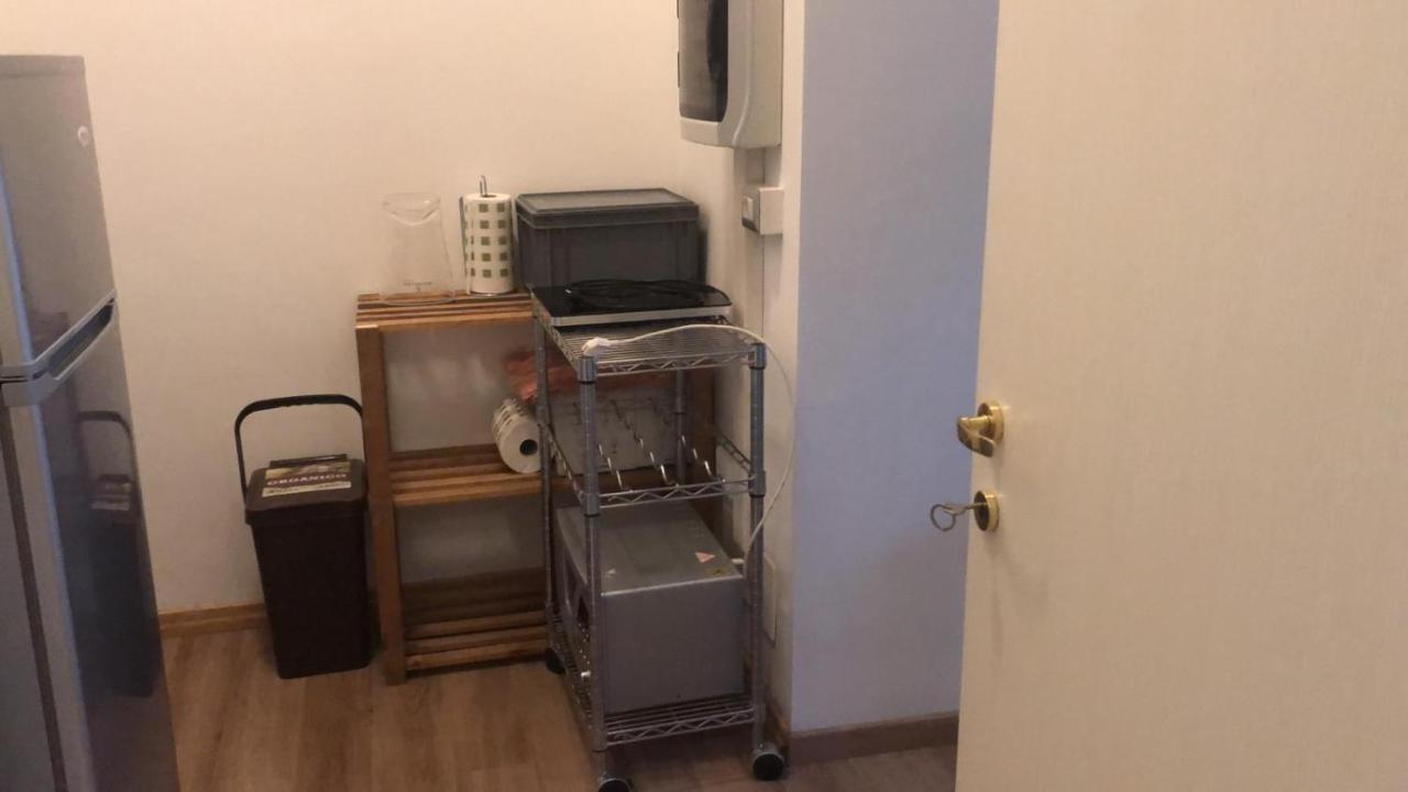 דירות פארמה Monolocale Arredato Con Una Camera מראה חיצוני תמונה